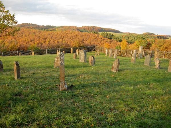 Der jüdische Friedhof in Hundsbach (Kreis Bad Kreuznach)